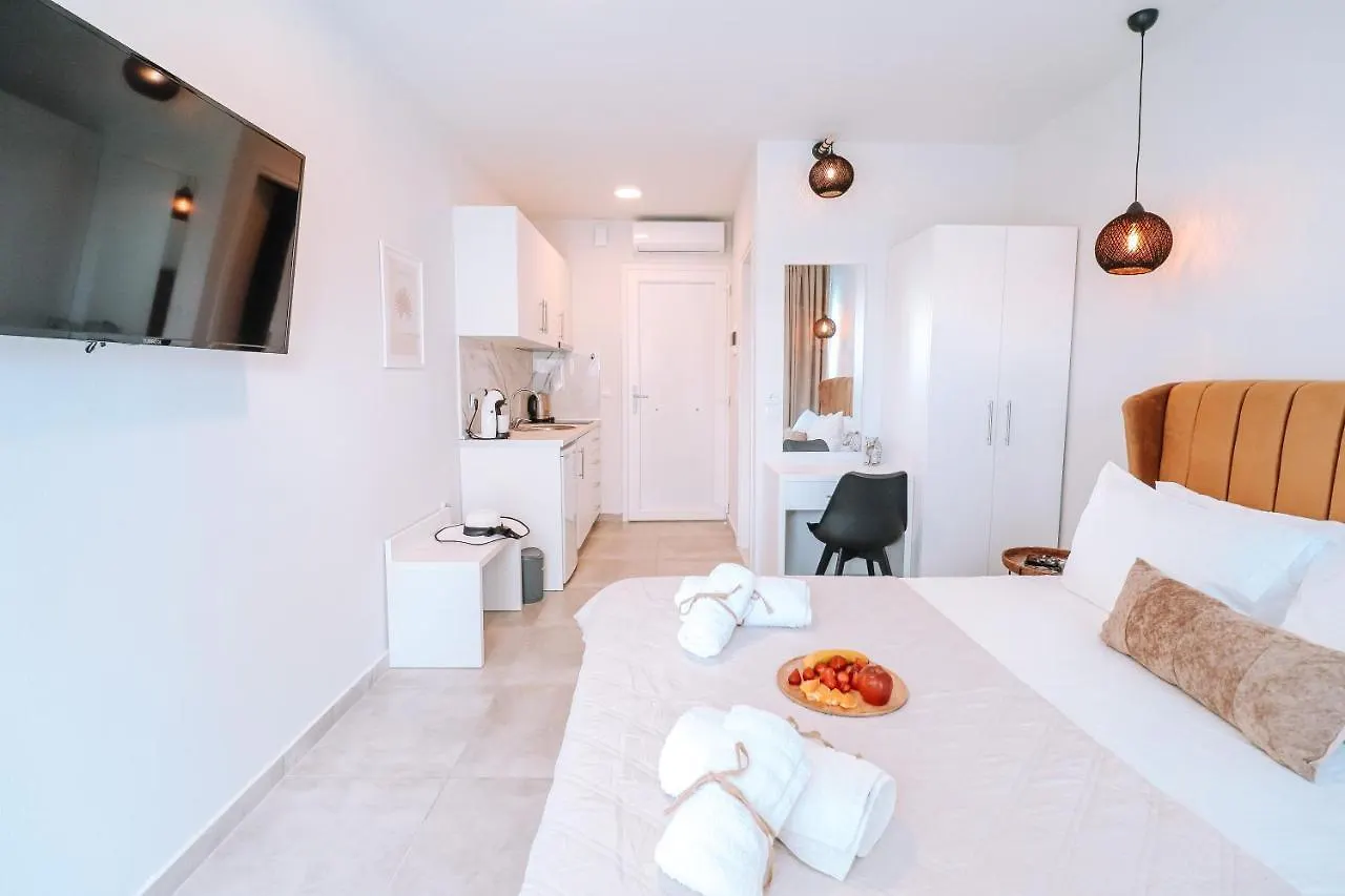 ניקיטי Sithon Diamond Suites 2
